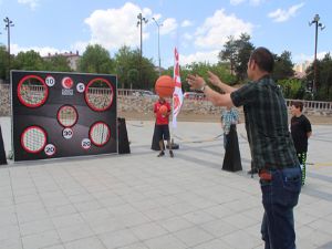 "BASKETBOL HER YERDE" ORGANİZASYONU ERZURUM'DA YAPILDI