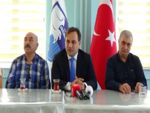 B. B. ERZURUMSPOR KULÜP BAŞKANI DEMİRHAN: - "BİZ 10 YIL GÖREVE TALİBİZ"