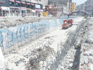 Cumhuriyet Caddesi'ne yeni meydan