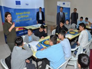 ERZURUM AB BİLGİ MERKEZİ'DEN ÖĞRENCİLERE "EVROPA" OYUNU