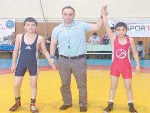 Çat Belediyesi, adını bir şampiyonluğa daha yazdırdı