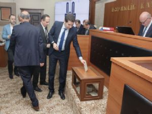 SEKMEN: "MECLİSİMİZ ERZURUM'UN GELECEĞİNİ İNŞA EDİYOR"