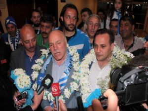 ŞAMPİYON BB ERZURUMSPORA COŞKULU KARŞILAMA