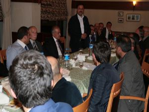 BAŞKAN BAŞARAN ÇOMOĞLULARI DERNEĞİ'Nİ ZİYARET ETTİ