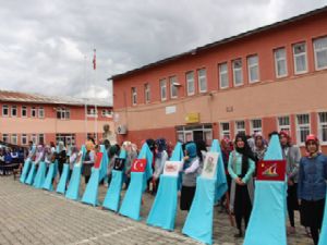 KIZ İMAM HATİP LİSESİ'NDE YIL SONU SERGİSİ
