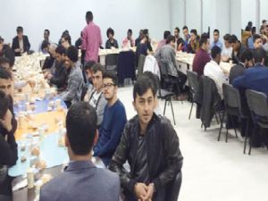 Uluslararası öğrenciler mezuniyet iftarında buluştu