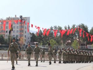 Erzurum'da geniş güvenlik tedbirleri altında 30 Ağustos provası yapıldı