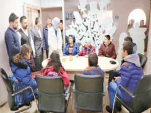 Milletvekili Taşkesenlioğlu, Yakutiye Gençlik Merkezi'nde çocukları ziyaret etti