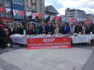 MHP Kadın Kollarından kermes