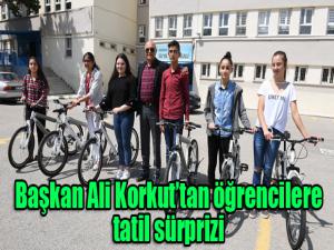 Başkan Ali Korkuttan öğrencilere tatil sürprizi