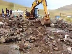 Erzurumda sağanak sele dönüştü