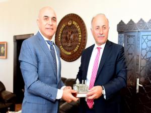 Vali Azizoğlundan Başkan Korkut'a veda ziyareti