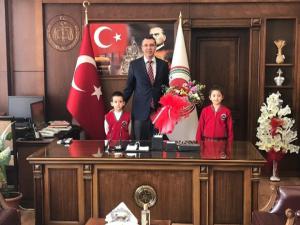 Öğrencilerden Erzurum adliyesine teşekkür ziyareti