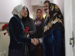 Ak Parti Milletvekili Taşkesenlioğlu yaşlıları ziyaret etti