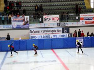 Short Track Federasyon Kupası yarışları Erzurumda yapıldı