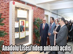 Anadolu Lisesinden anlamlı açılış