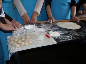 Erzurum İŞKUR, Kilim Dokuma ve Tatlı Ustası (Baklava) Kursu' düzenleyecek