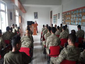 Askeri personele Kadına Yönelik Şiddetle Mücadele semineri düzenlendi