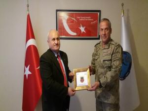 Jandarma Bölge Komutanı Tuğgeneral Semih Okyar, TSK Mehmetçik Vakfını ziyaret etti