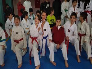 Erzurumlu Tekvando Antrenörü Türkiyeye sporcu yetiştiriyor