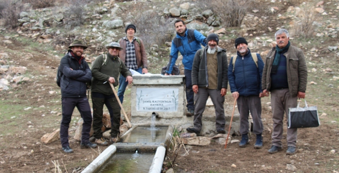 Doğa severlerden Nevruz dolayısıyla doğa yürüyüşü