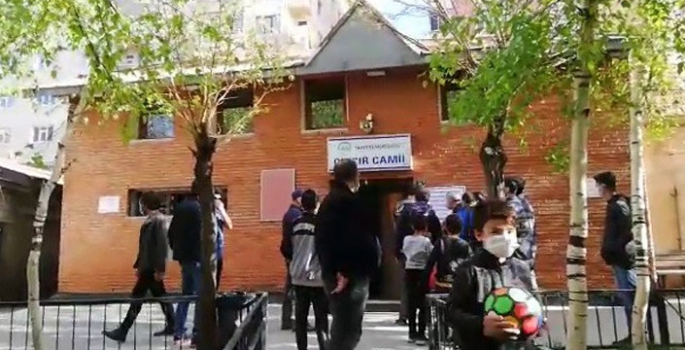 Polis ile vatandaş arasında gerginlik