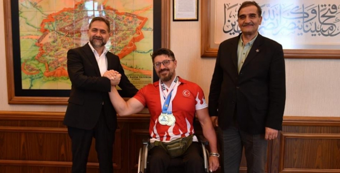 Başkan Uçar’dan Seven’e tebrik