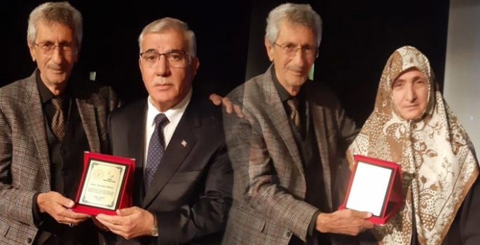 ‘Bar Şiiri'nin şairi Akatay’a vefa