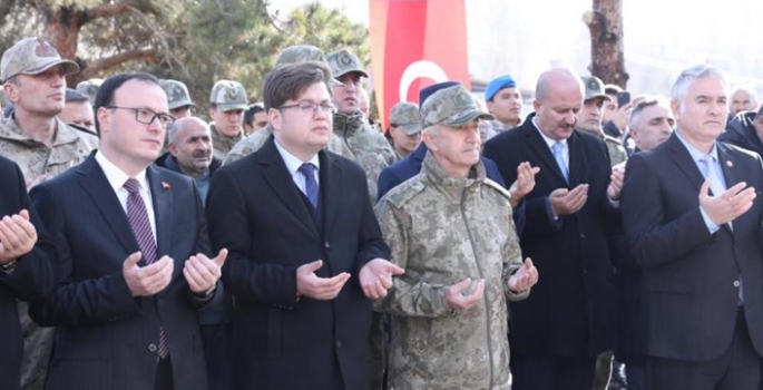 Dumlu şehitleri anıldı