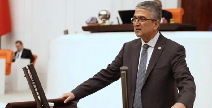 Prof. Dr. Aydın: Aziz milletimizden başka dostumuz yok