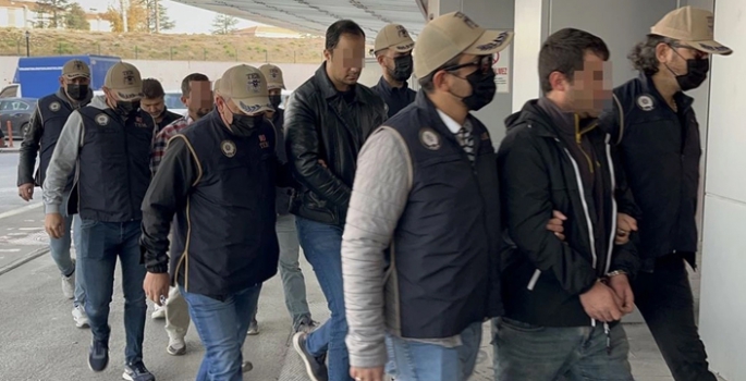 FETÖ’cüler ‘KISKAÇ-8’e yakalandı