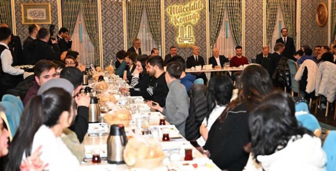 Özvar, sahur programında öğrencilerle buluştu