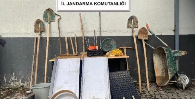 Jandarmadan kaçak kazı operasyonu