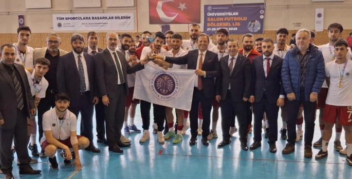 Salon futbolunda Atatürk Üniversitesi rüzgarı