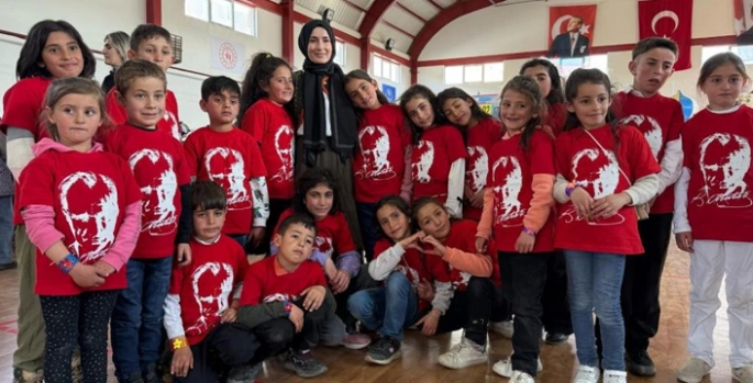 Tekman’da 23 Nisan coşkusu festivale dönüştü