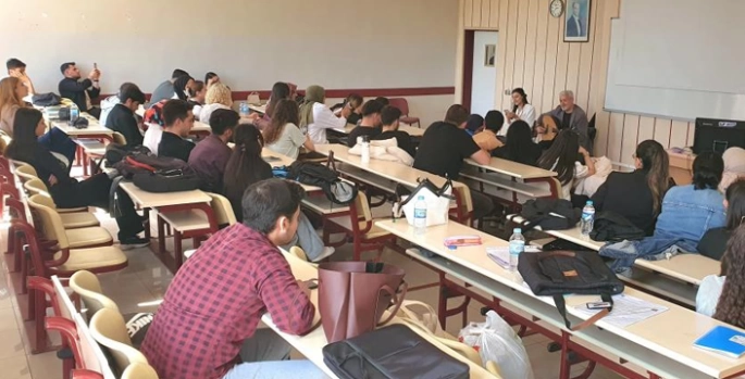 Erzurum türküleriyle "şehir ve kültür" dersi