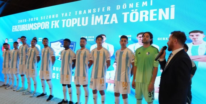 Erzurumspor’da yeni transferler tanıtıldı