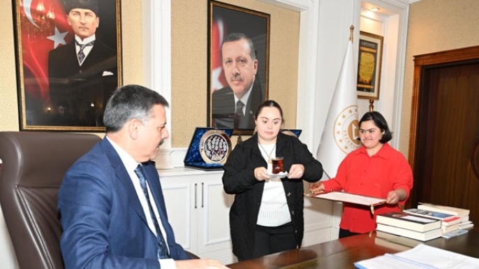 Valiliğin gülleri göreve başladı