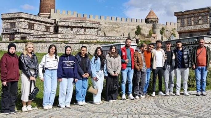 Aşkale Gençlik Merkezi'nden "Bir bilenle Erzurum" projesi
