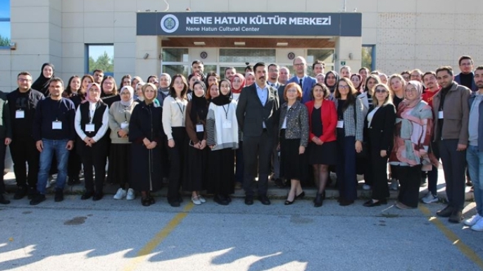 Atatürk Üniversitesi’nde aşı eğitimi