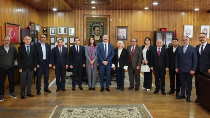 Türk Dünyası Nizami’de buluştu