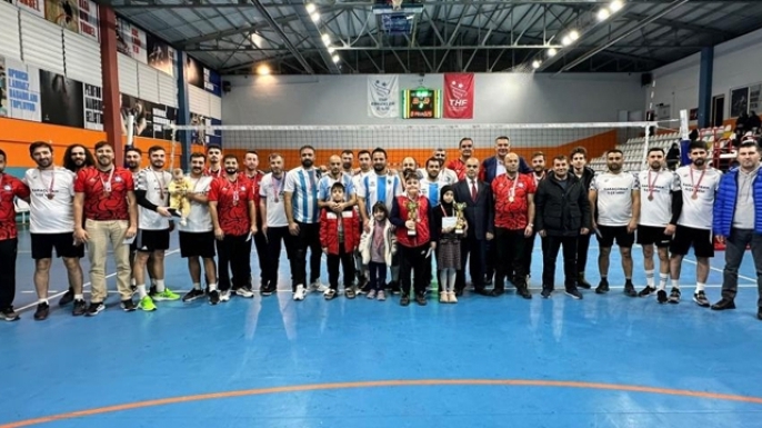 Voleybolda şampiyon Aşkale