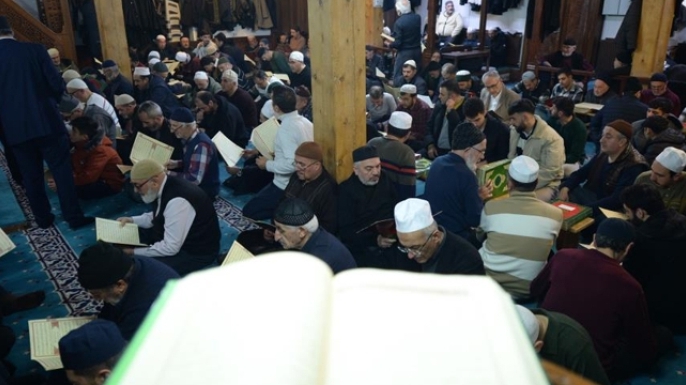 1001 Hatim bereketi şehri sardı