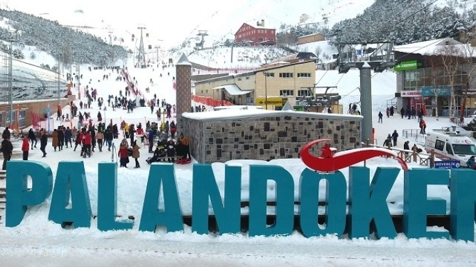 Palandöken’de kar kalınlığı 2 metreyi aştı