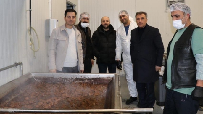 Cağ kebabı fabrikası kavurma ve sucuk üretecek