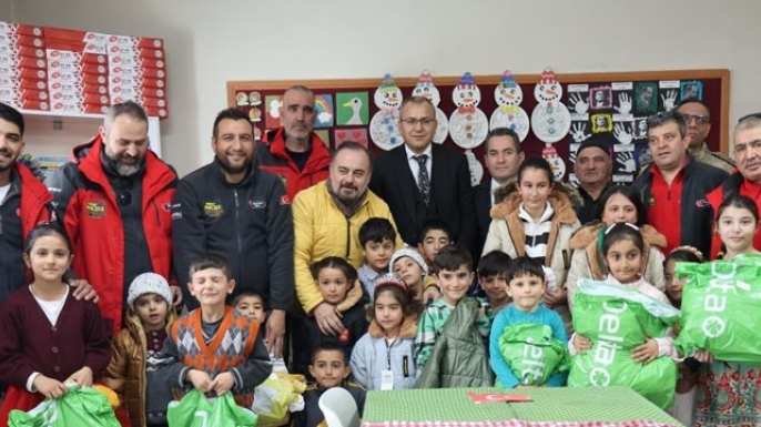 Erzurum'da miniklere umut eli uzandı