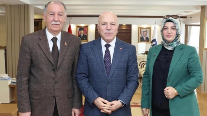 ESOB'dan Sekmen'e nezaket ziyareti