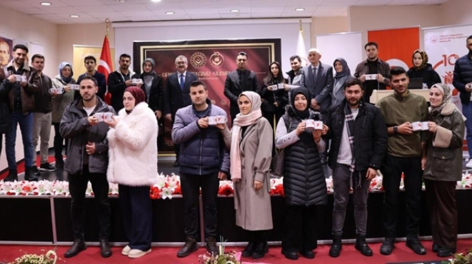 Evlenirken devletten destek gören gençler bir araya geldi