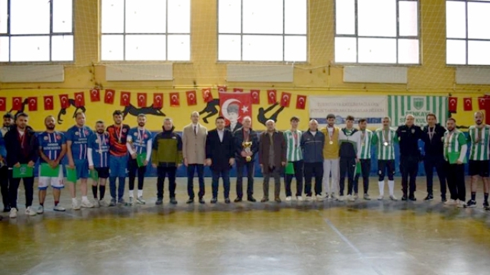 Şenkaya’da salon futbolu coşkusu