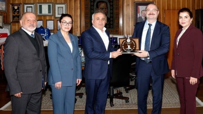 Azerbaycan Tıp Üniversitesi ile akademik iş birliği adımı